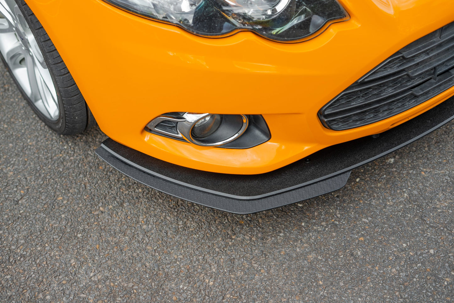 Flow Designs Ford Falcon FG MK2 Front Lip Splitter Extensions
