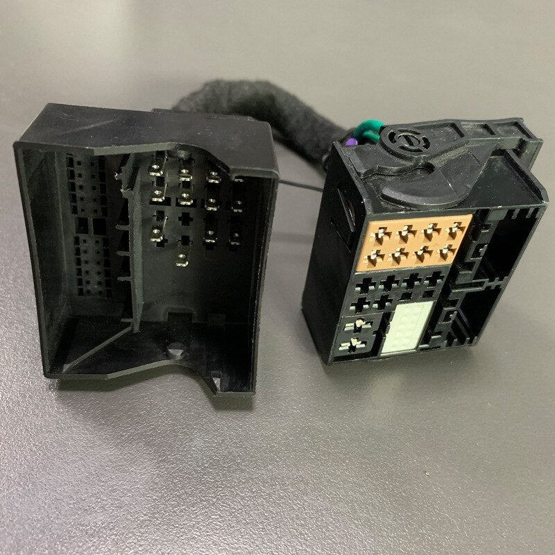 PQ to MQB Harness Adapter for Genuine VW Composition Media or Discover Media Radio