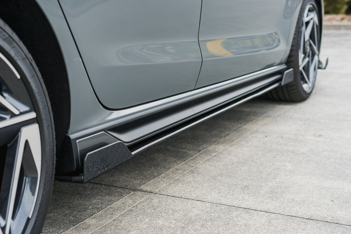 Flow Designs i30N-Line Hatch PDe.V6 FL 2024+ Side Skirt Splitters (Pair)