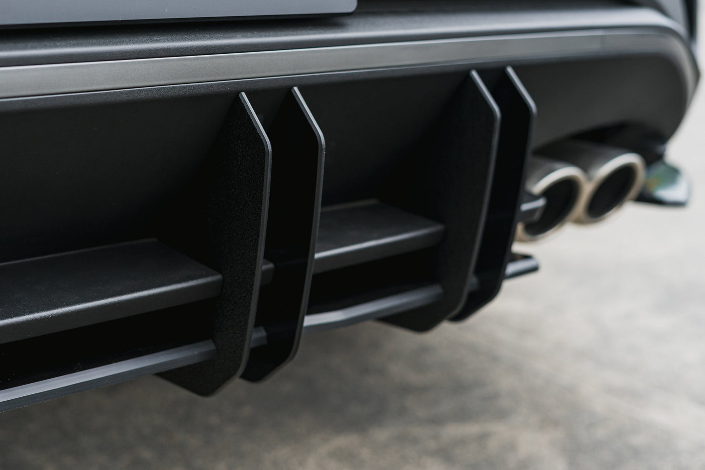 Flow Designs i30N-Line Hatch PDe.V6 FL 2024+ Flow-Lock Rear Diffuser