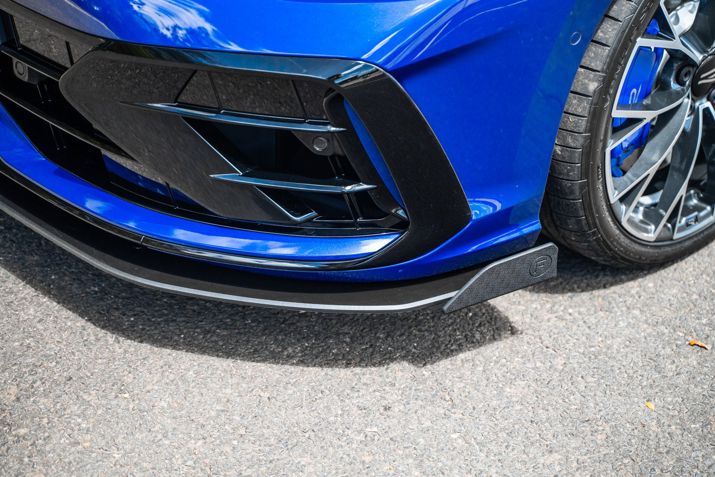 Flow Designs MK8.5 Golf R Front Lip Splitter Winglets (Pair)