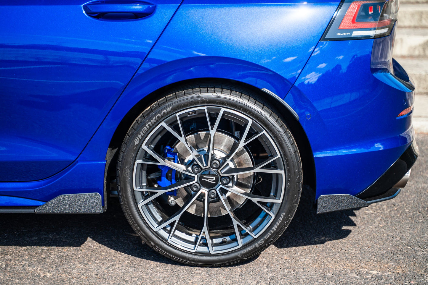 Flow Designs MK8.5 Golf R Side Skirt Splitter Winglets (Pair) (Copy)