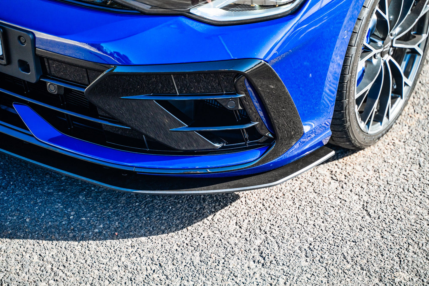 Flow Designs MK8.5 Golf R Chassis Mounted Front Lip Splitter