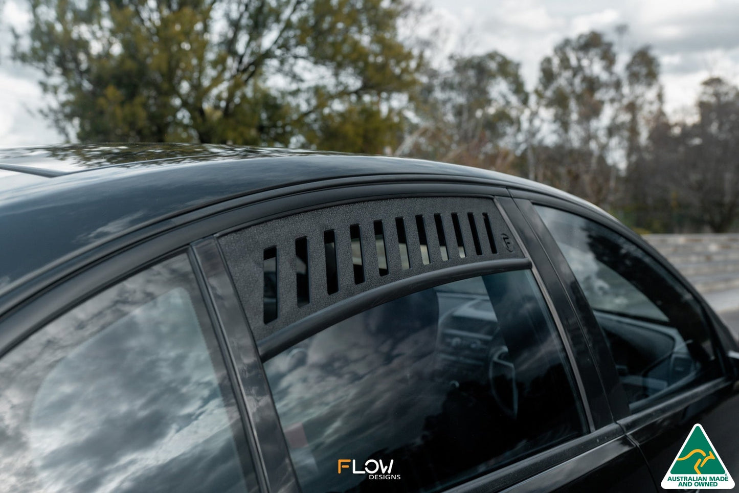 Flow Designs VE Commodore Sedan Rear Window Vents (Pair)